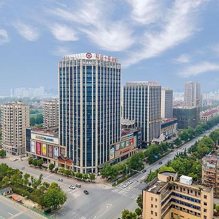 Vienna International Hotel Jiujiang Shili Street Dış mekan fotoğraf